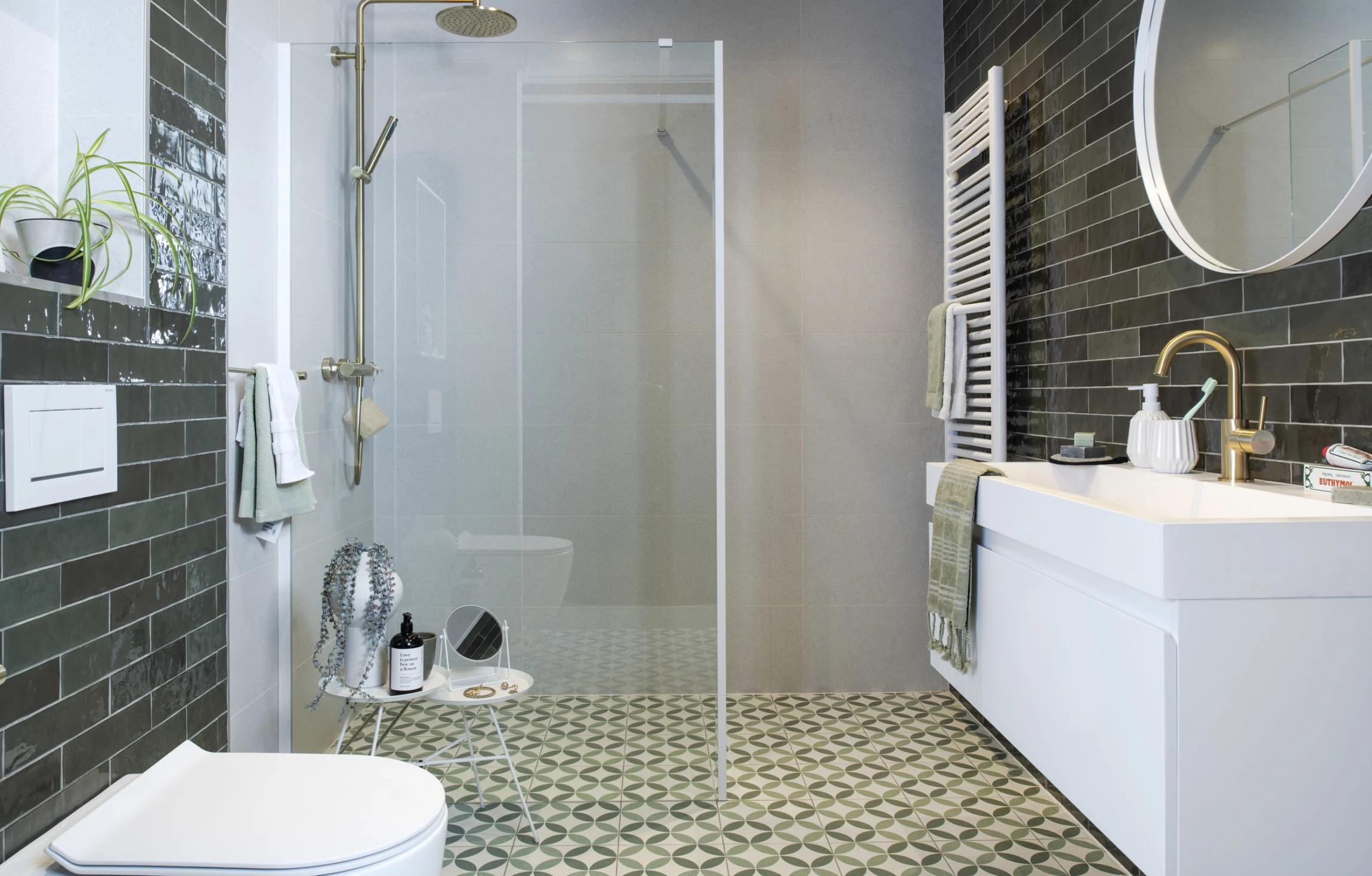 Header Essential Line badkamer