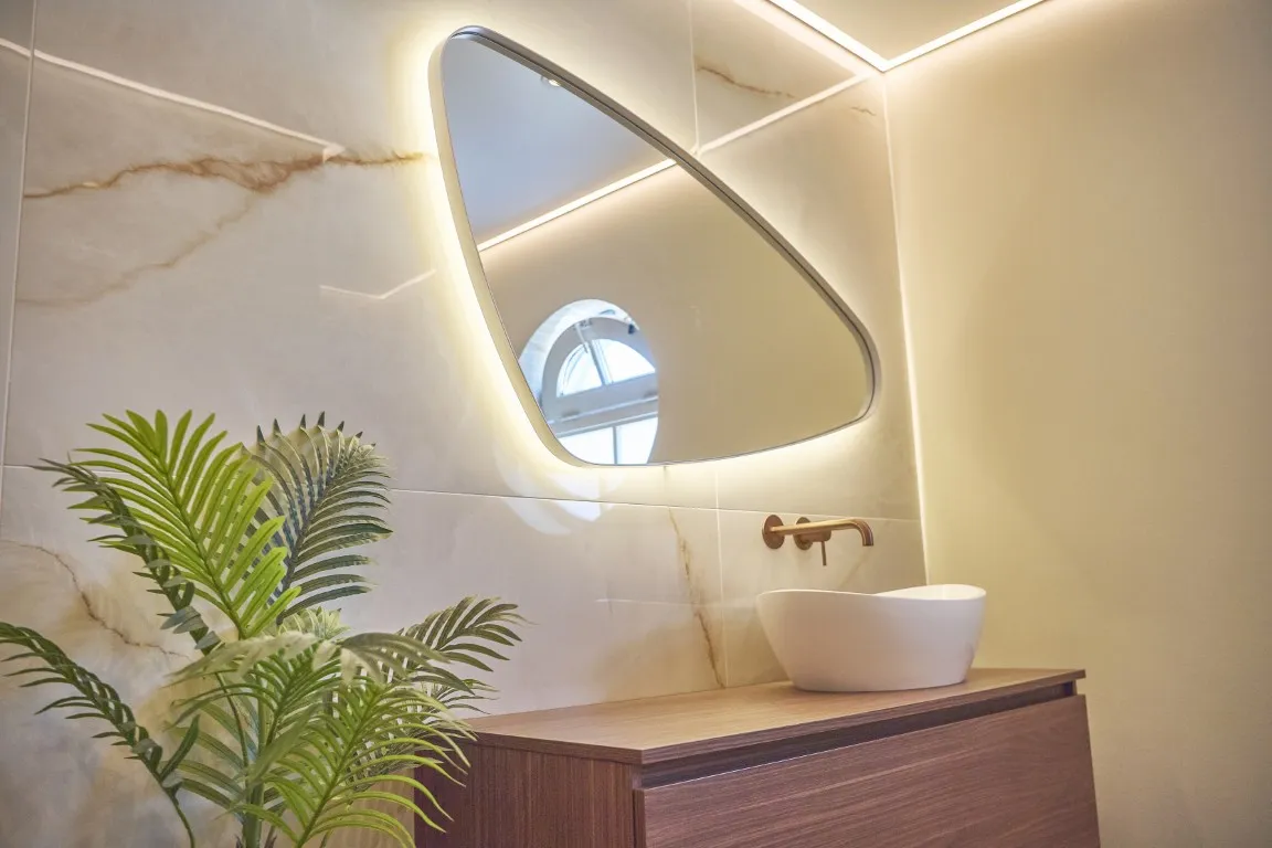 Binnenkijken in de badkamer